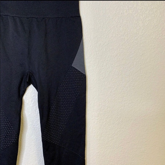 Fabletics Demi lavato lyric set - Picture 7 of 14